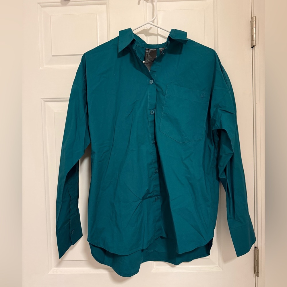 NWT H&M button down shirt